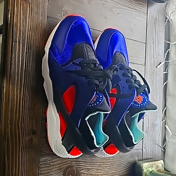 Nike Huarache - Picture 1 of 2